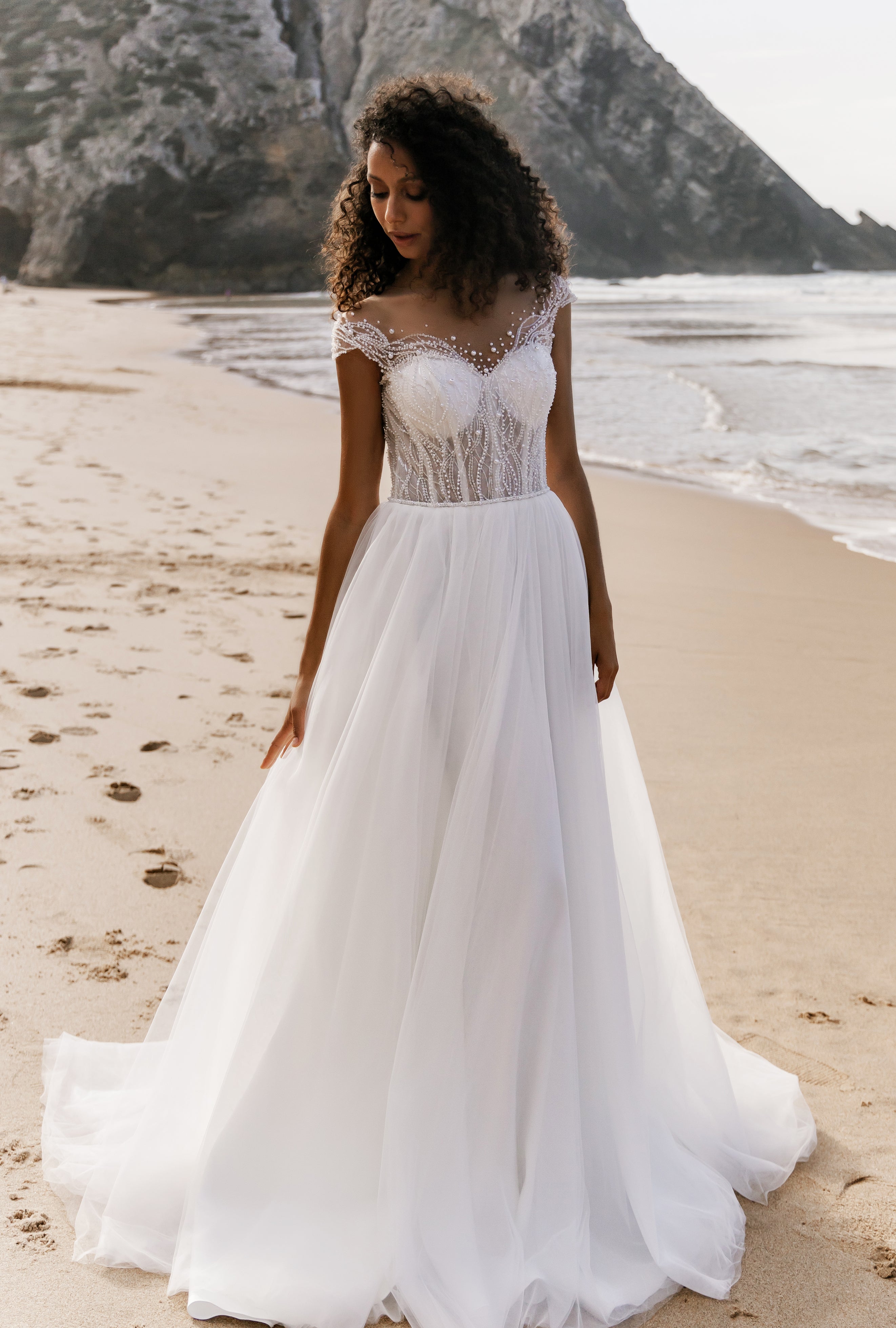 light in the box a line wedding dress Bety A-line Illusion Tulle Milk Perfect as an ivory