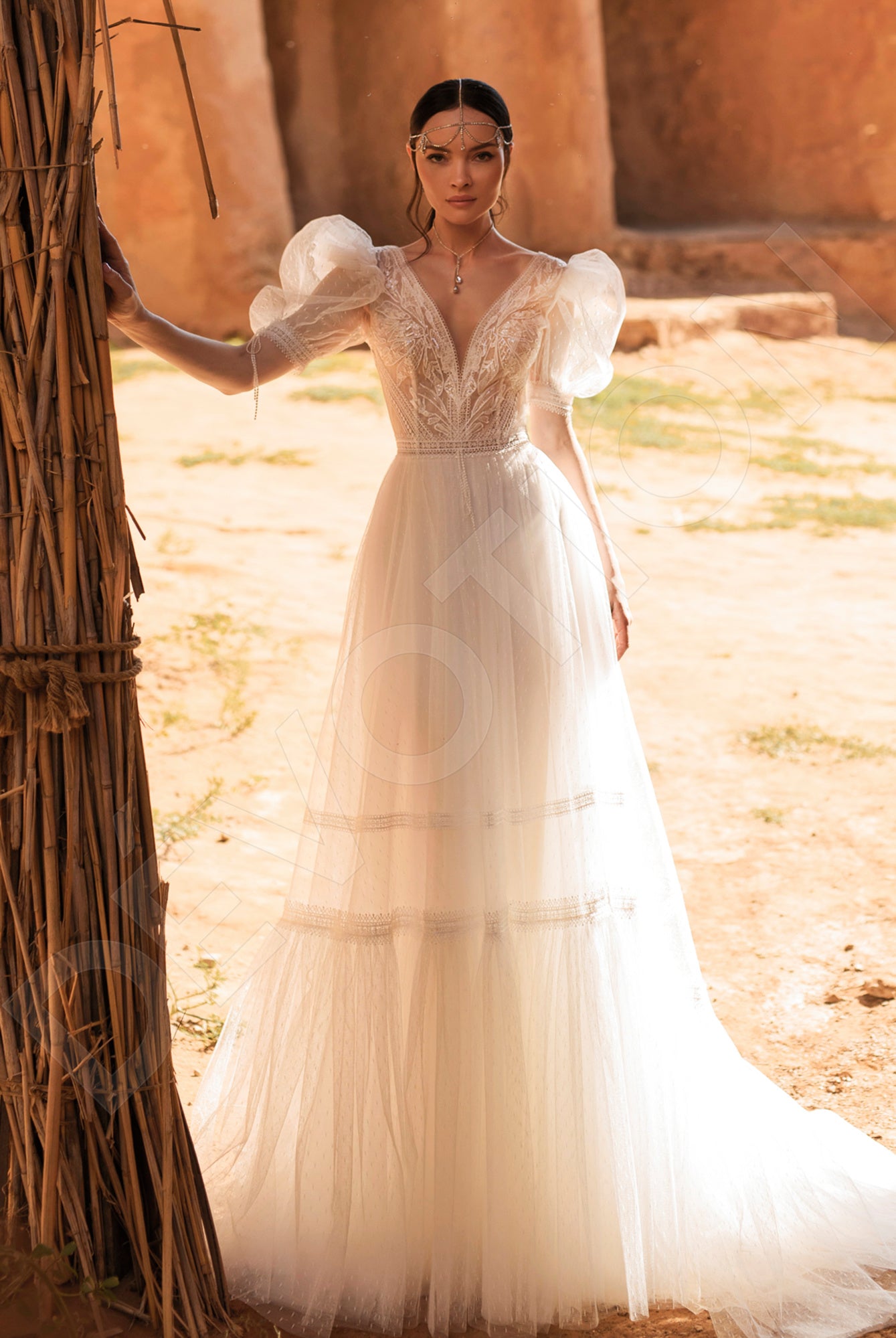 Larus Custom-Made A-line Deep V-neck Neckline Wedding Dress Larus Custom-Made A-line Deep V-neck Neckline Wedding Dress