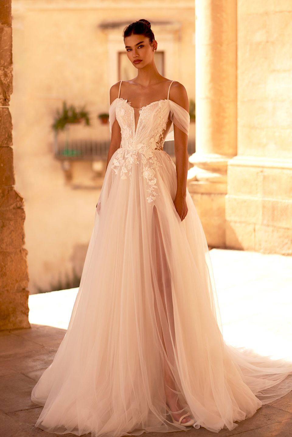 illusion off shoulder wedding dress LW213