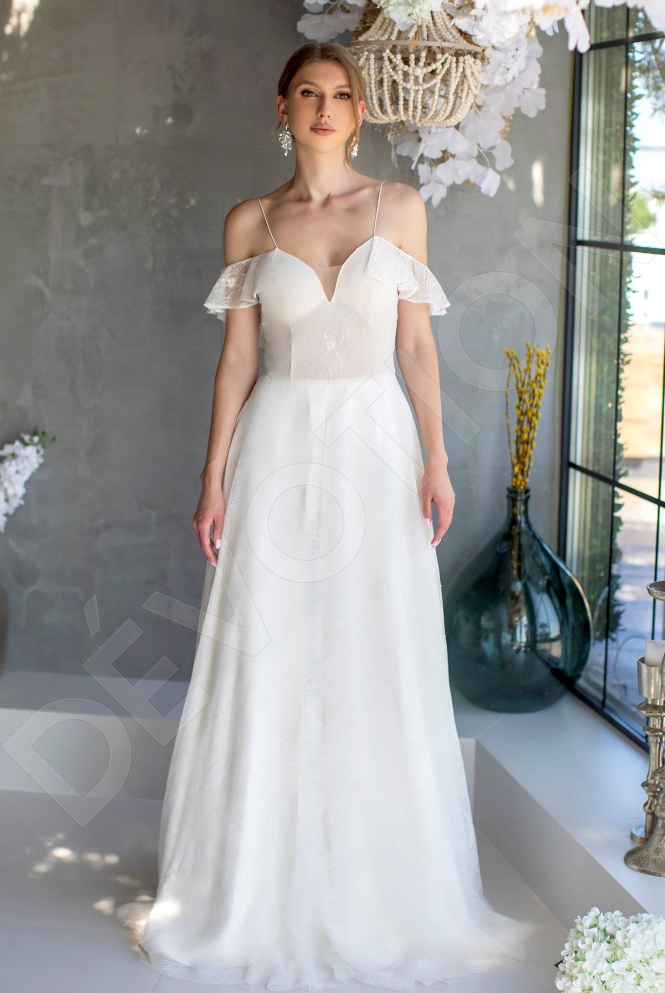 chinese dress ladies Corset-Style A-Line Wedding Dress with Detachable Sheer Sleeves and Embellishments main image 0