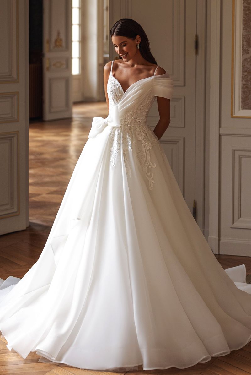 Custom-Made A-line Sweetheart Wedding Dress $2,300 | Devotion Dresses Custom-Made A-line Sweetheart Wedding Dress $2,300 | Devotion Dresses
