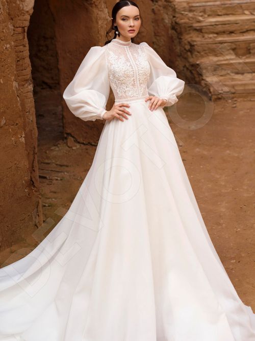 high low organza wedding dress Rustic wedding dress high low Garden wedding dress layered Organza wedding dress barn Flowy wedding dress custom A line wedding dress / Kaya
