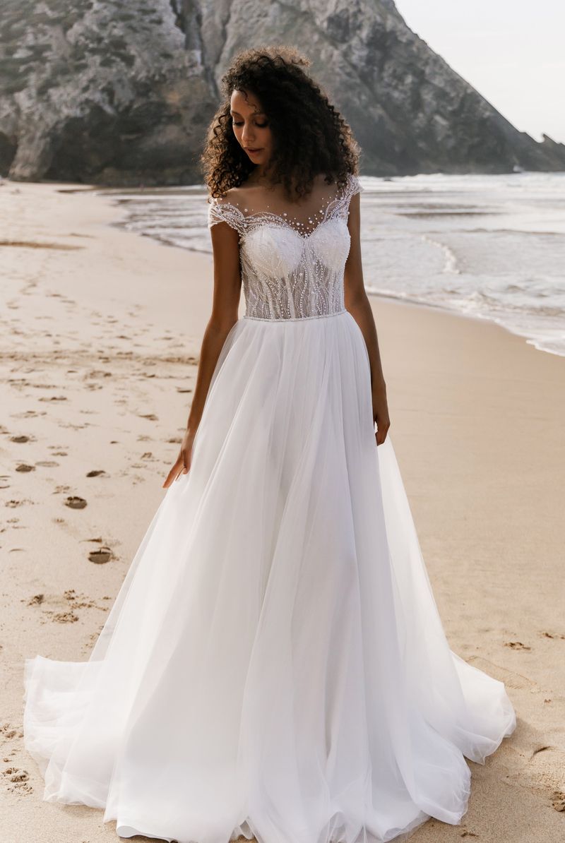 Bety Custom-Made A-line Illusion Neckline Wedding Dress Bety Custom-Made A-line Illusion Neckline Wedding Dress