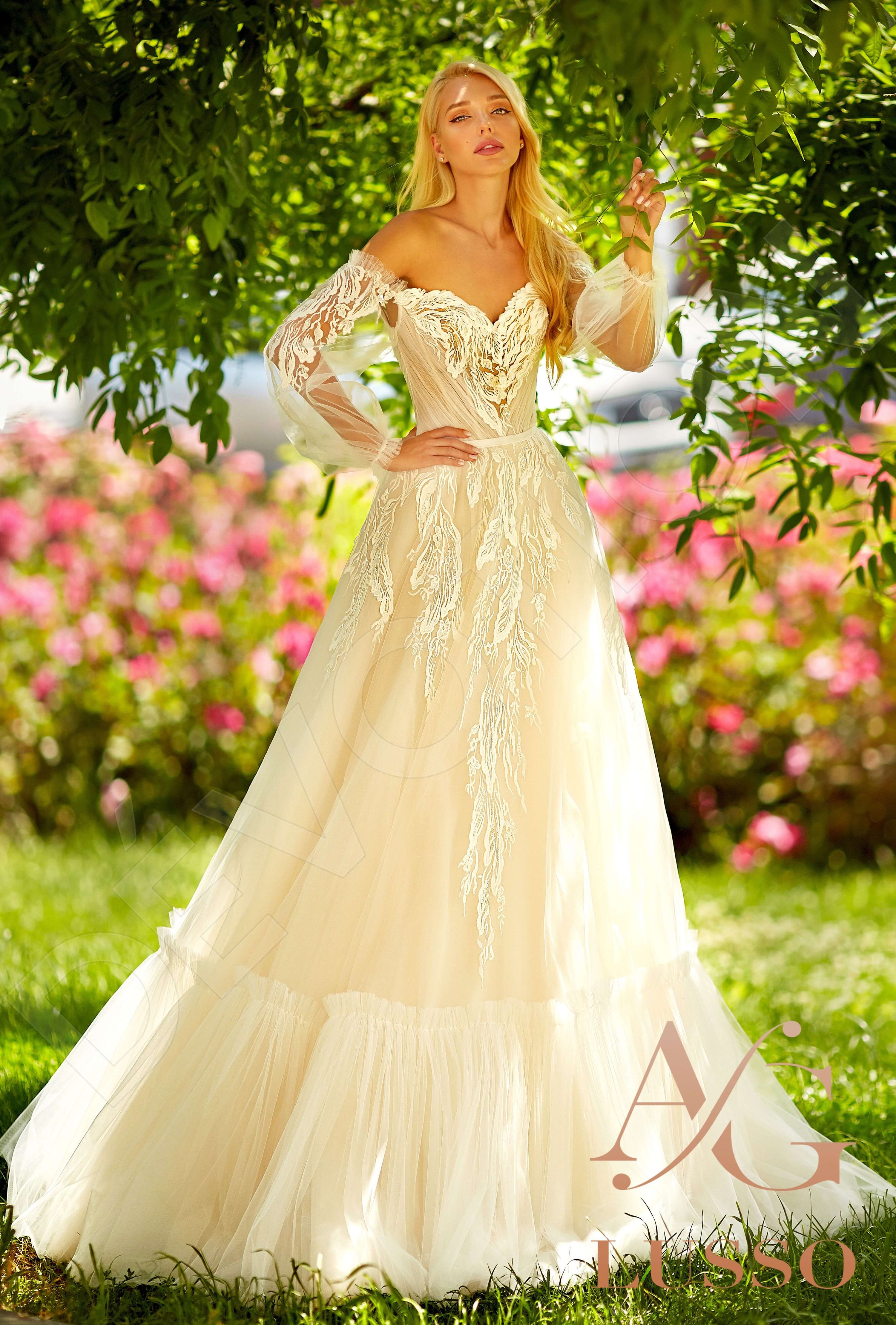 gold sequin crochet dress HAND-CROCHET SEQUIN EMBELLISHED STRAPLESS MINI DRESS IN GOLD main image 0