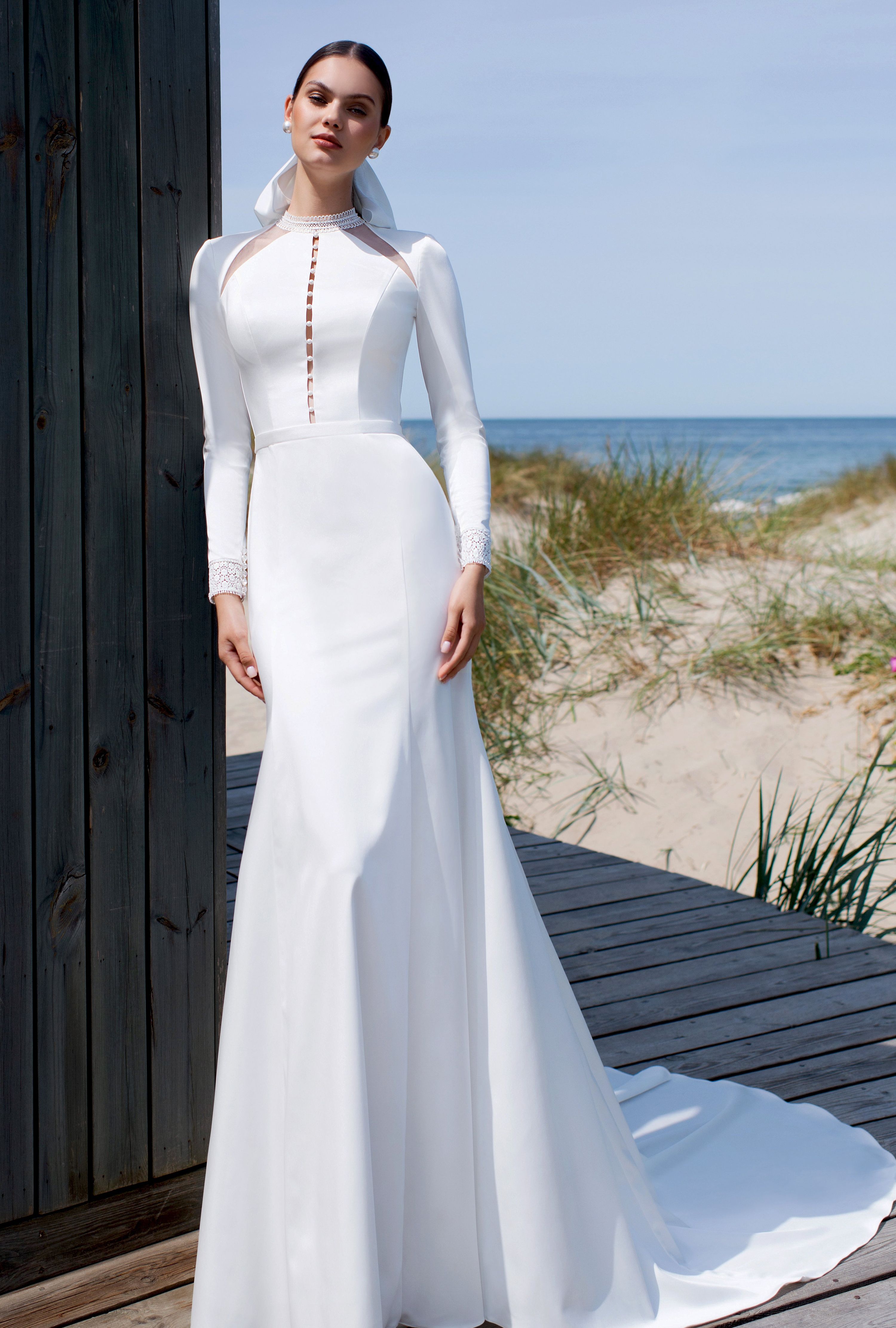 trumpet mermaid wedding dress with sleeves Elegant long sleeves satin white trumpet/mermaid wedding dress with  detachable bow or train