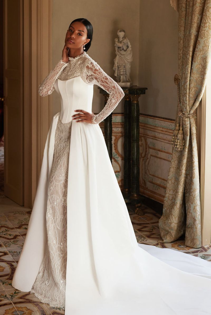 Eloven Wedding Dress - Video Eloven Wedding Dress - Video
