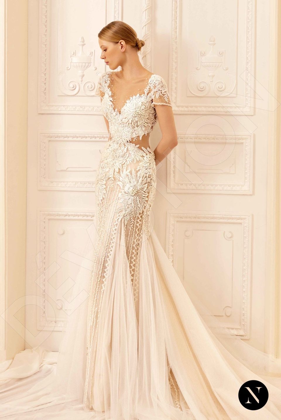 kate wedding dress evening A Detailed Look at Kate Middleton, the Princess of Wales's Unforgettable Wedding Dress