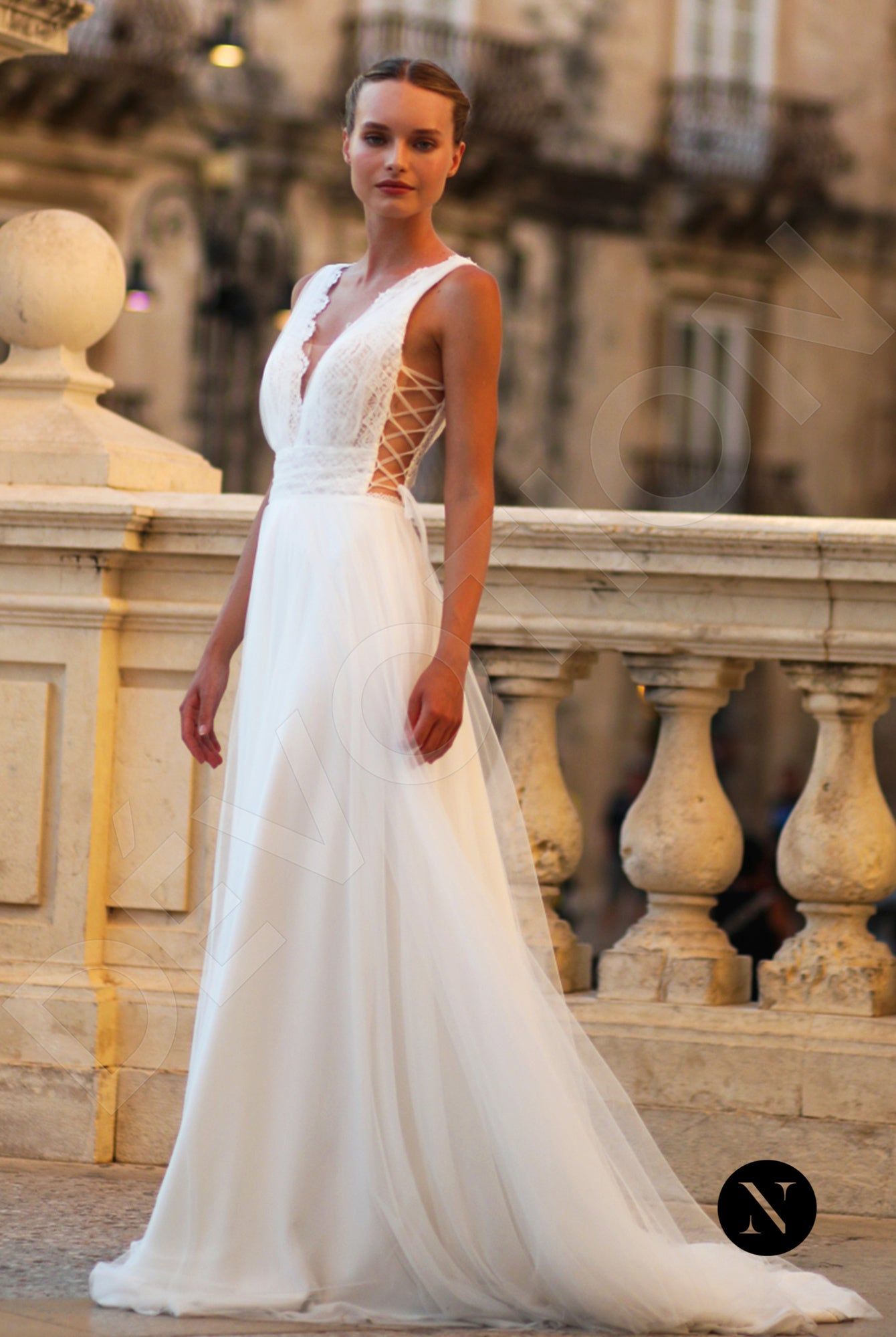 Lindeas Wedding Dress - Video