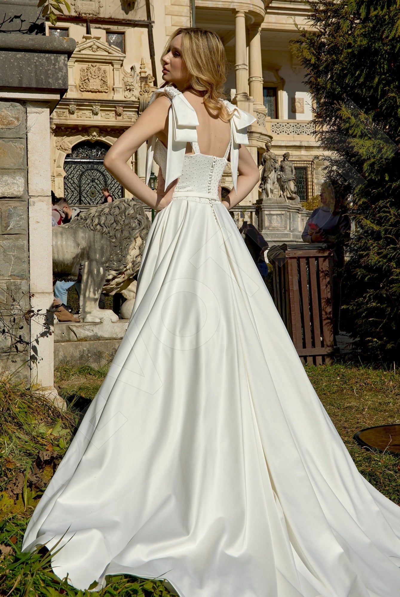 chinese dress ladies Sweetheart Sleeveless Floral Appliques Tulle A-Line Wedding Dress Custom Color / US 2 main image 0