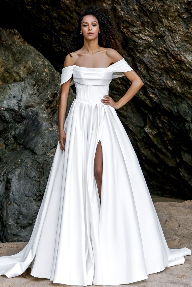 Mona Custom-Made A-line Straight across Neckline Wedding Dress Mona Custom-Made A-line Straight across Neckline Wedding Dress