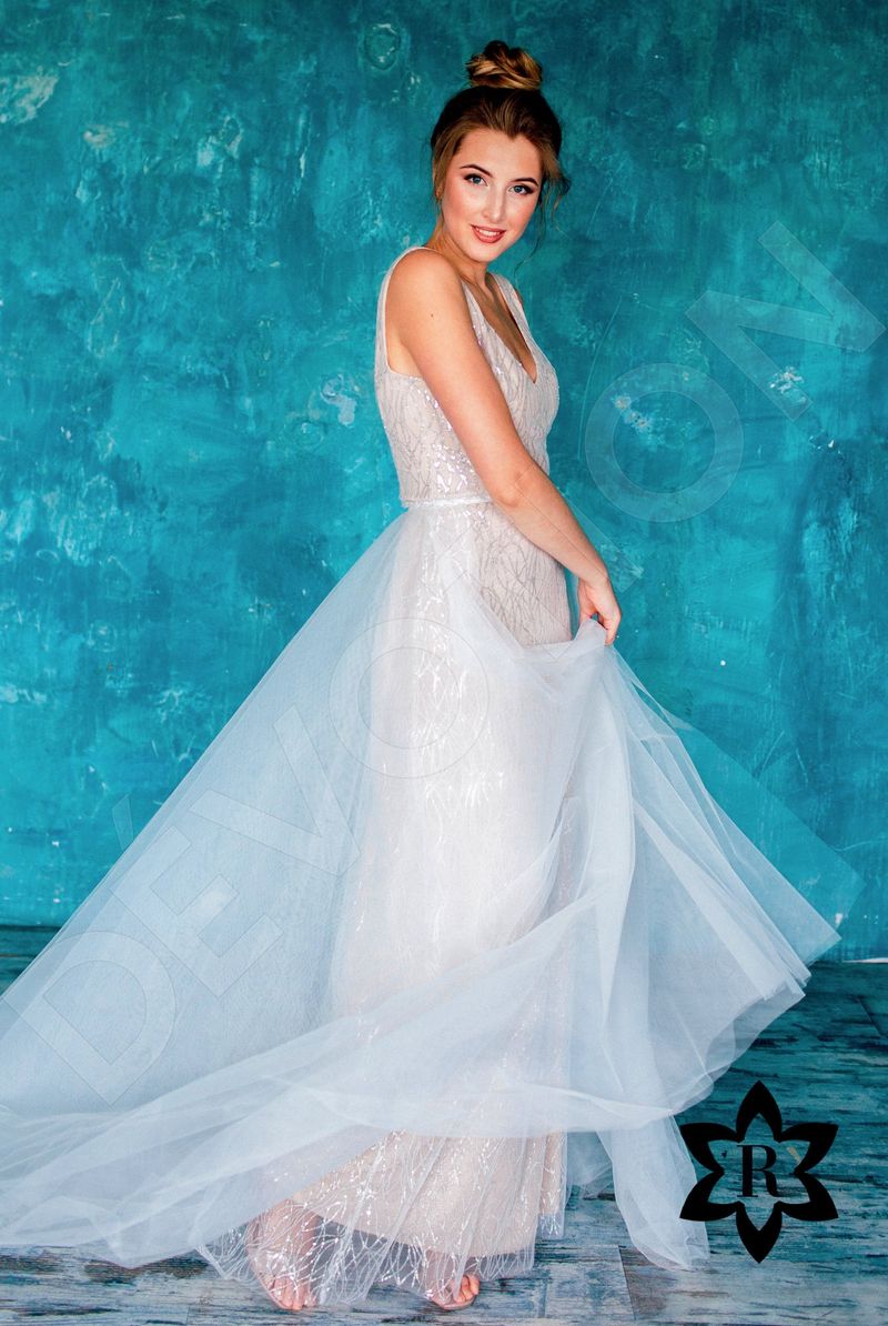 Ramiela Custom-Made Sheath V-neck Neckline Wedding Dress Ramiela Custom-Made Sheath V-neck Neckline Wedding Dress