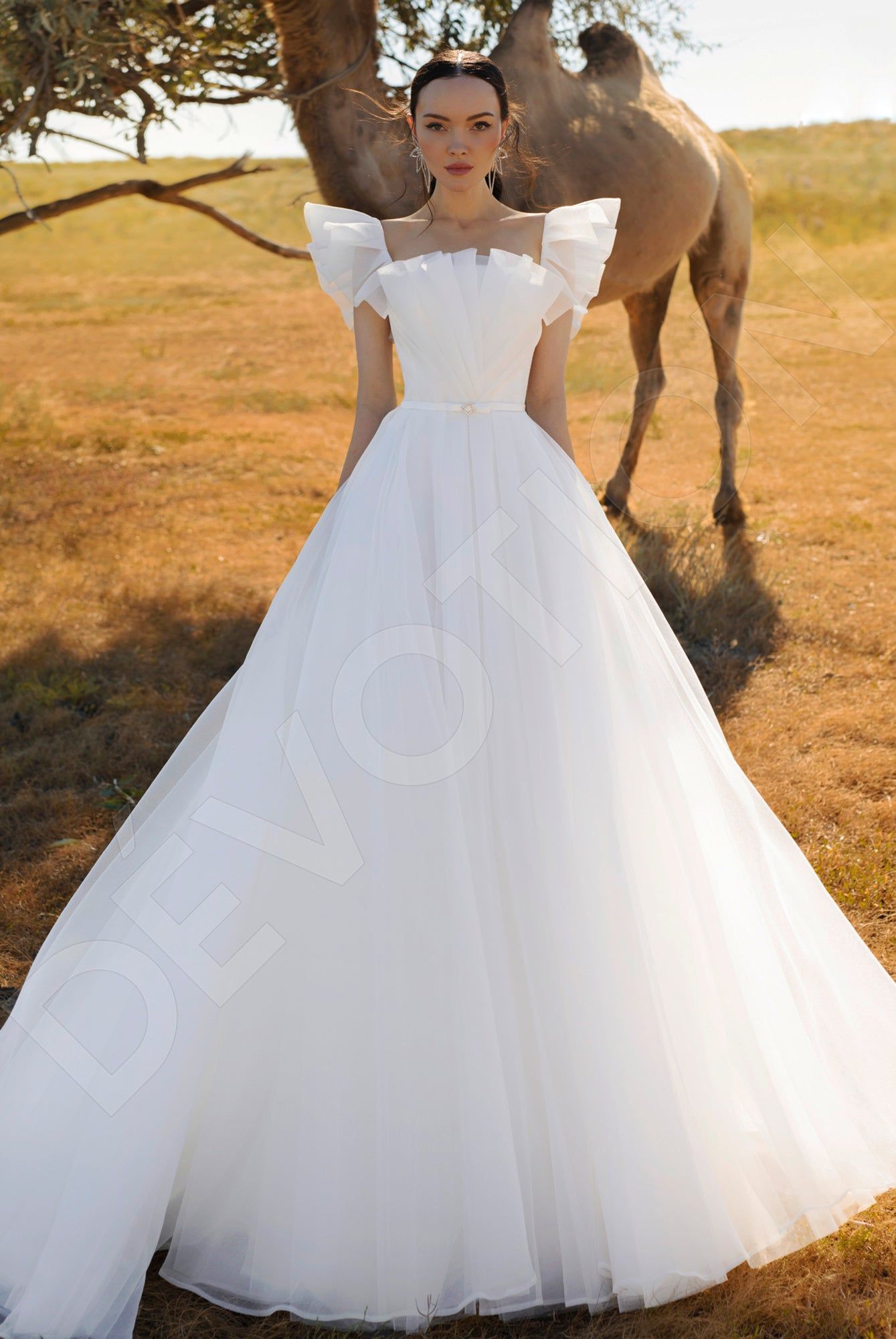 Shelzy Wedding Dress - Video