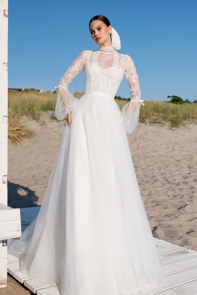 Stinga Wedding Dress - Video Stinga Wedding Dress - Video