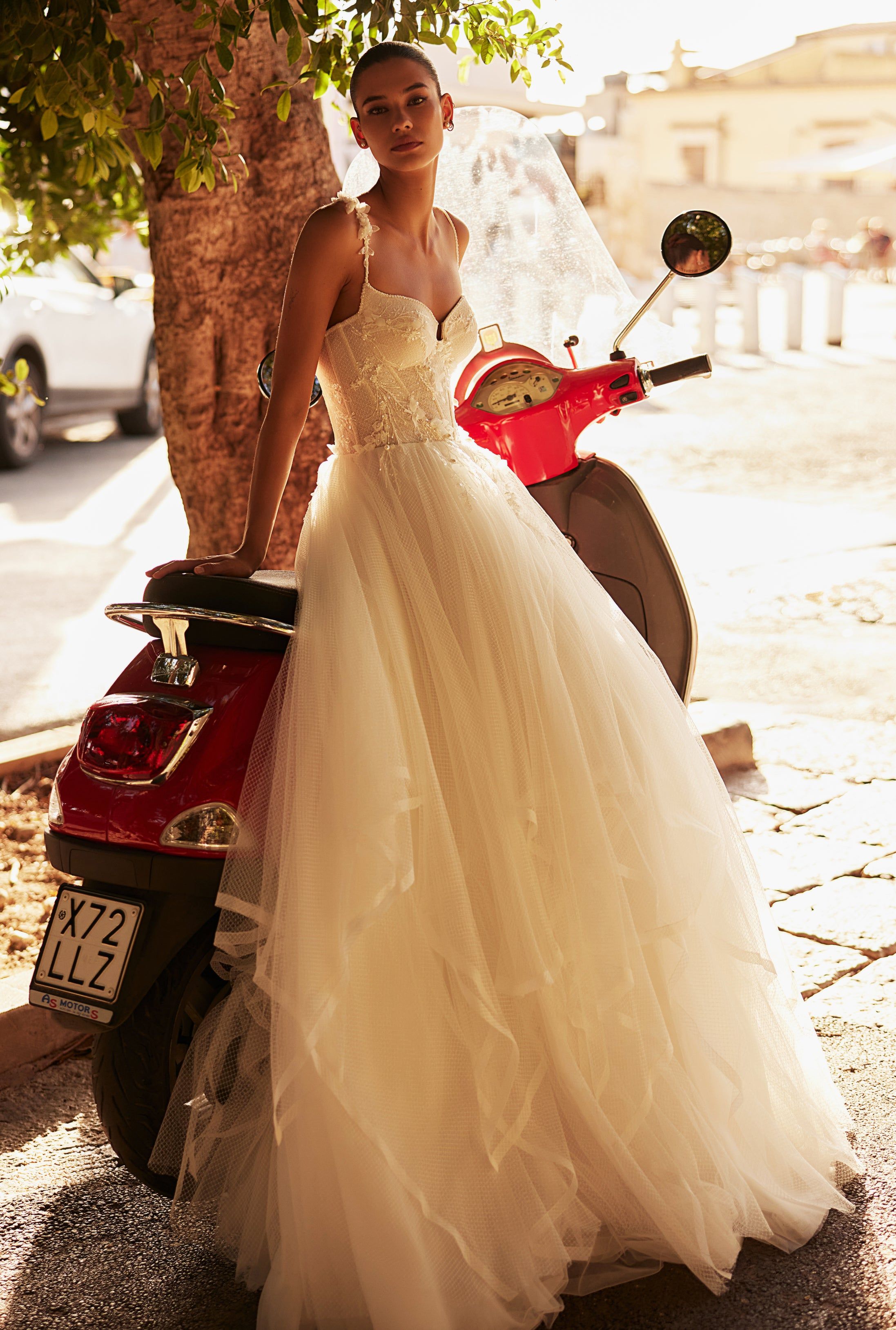a line sweetheart neckline wedding dress Plus Size Tulle A-Line Wedding Dress with Sweetheart Neckline